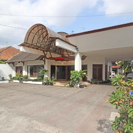 Reddoorz Plus @ Taman Siswa 3 Yogyakarta Ngoại thất bức ảnh