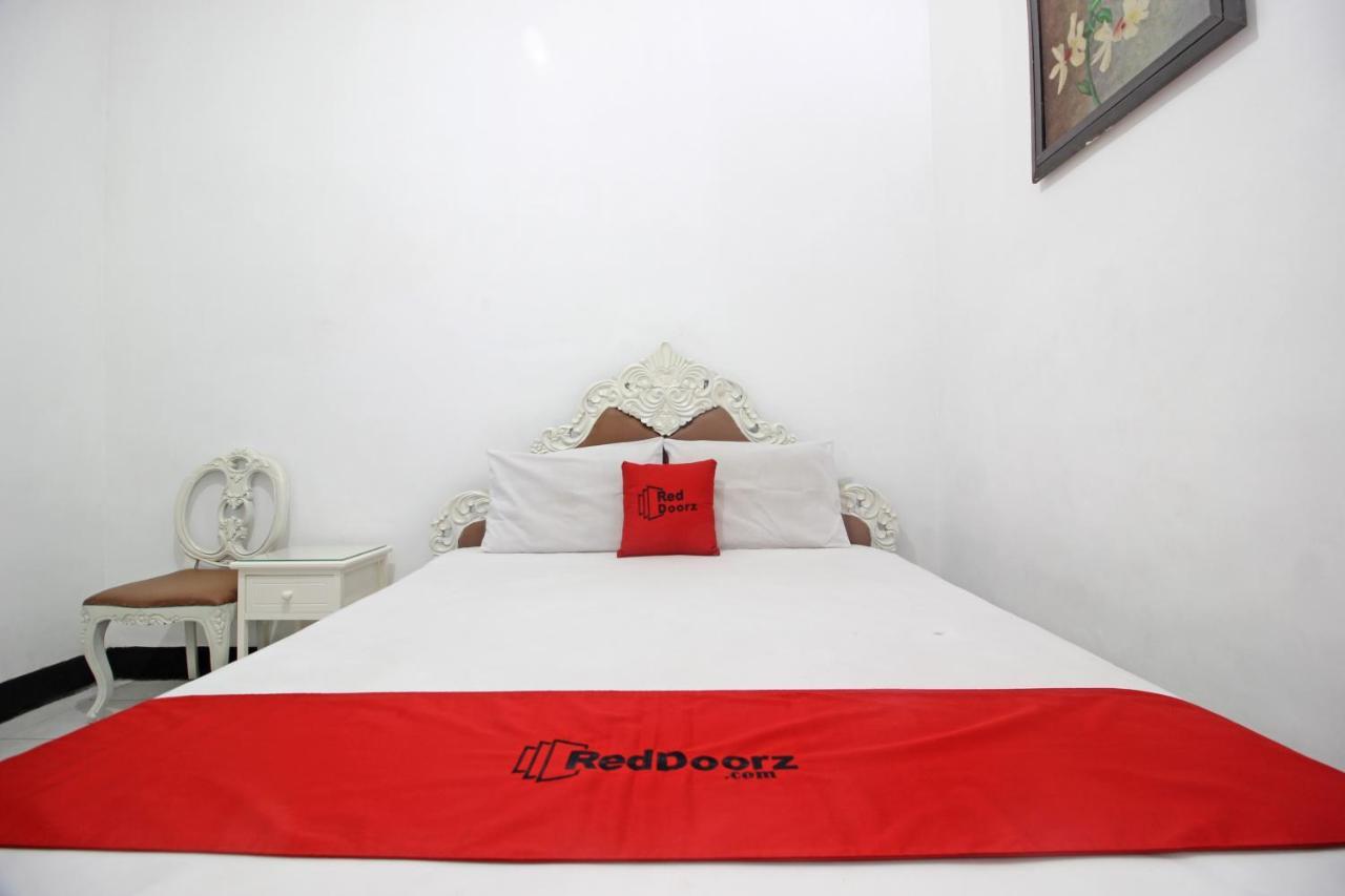 Reddoorz Plus @ Taman Siswa 3 Yogyakarta Ngoại thất bức ảnh