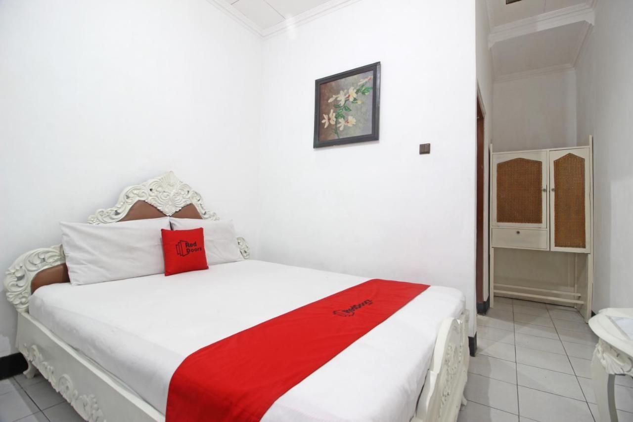 Reddoorz Plus @ Taman Siswa 3 Yogyakarta Ngoại thất bức ảnh